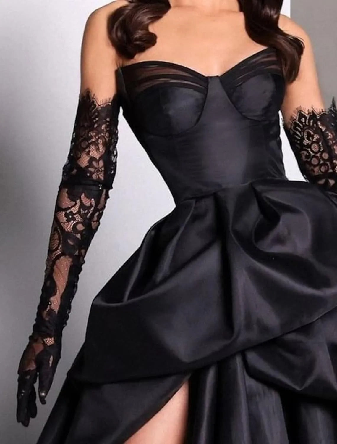 Aleeshuo Sexy Black Prom Dress Satin Sweetheart Evening Dress Saudi Arabia Side Slit Formal Ball Gown Floor Length فستان سهرة