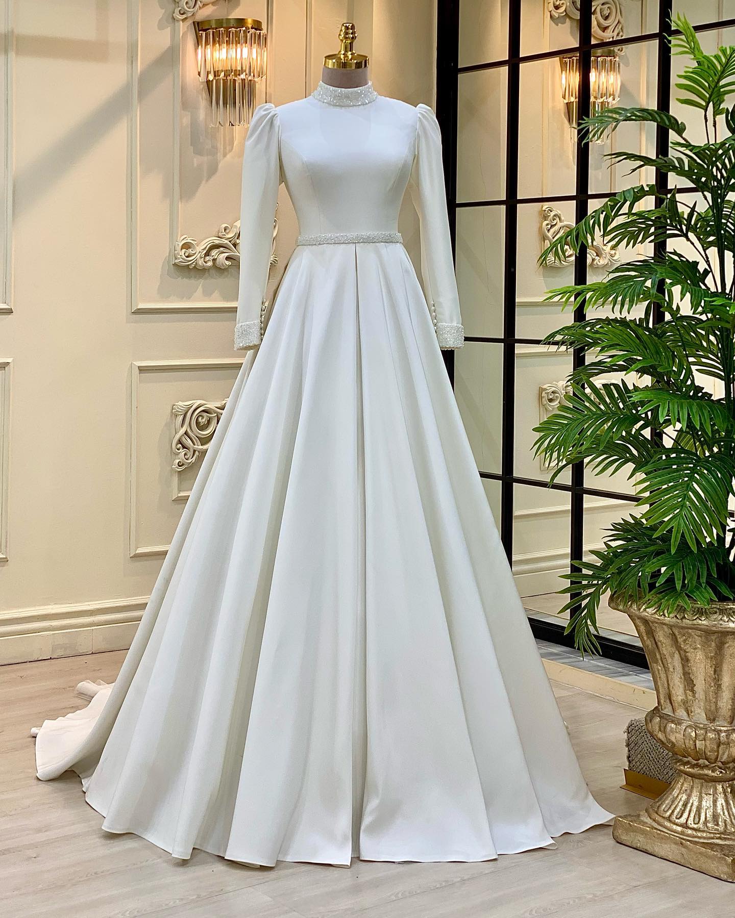 Elegant Ivory Satin High Neck Wedding Dresses Modest A-Line Long Sleeve Bridal Gowns For Bride Dubai suknia ślubna