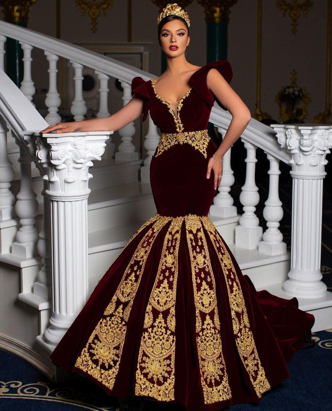 Sexy V Neck Burgundy Mermaid Morocco Caftan Evening Party Dress Gold Lace Velvet Prom Gowns Traditional Women Dresses