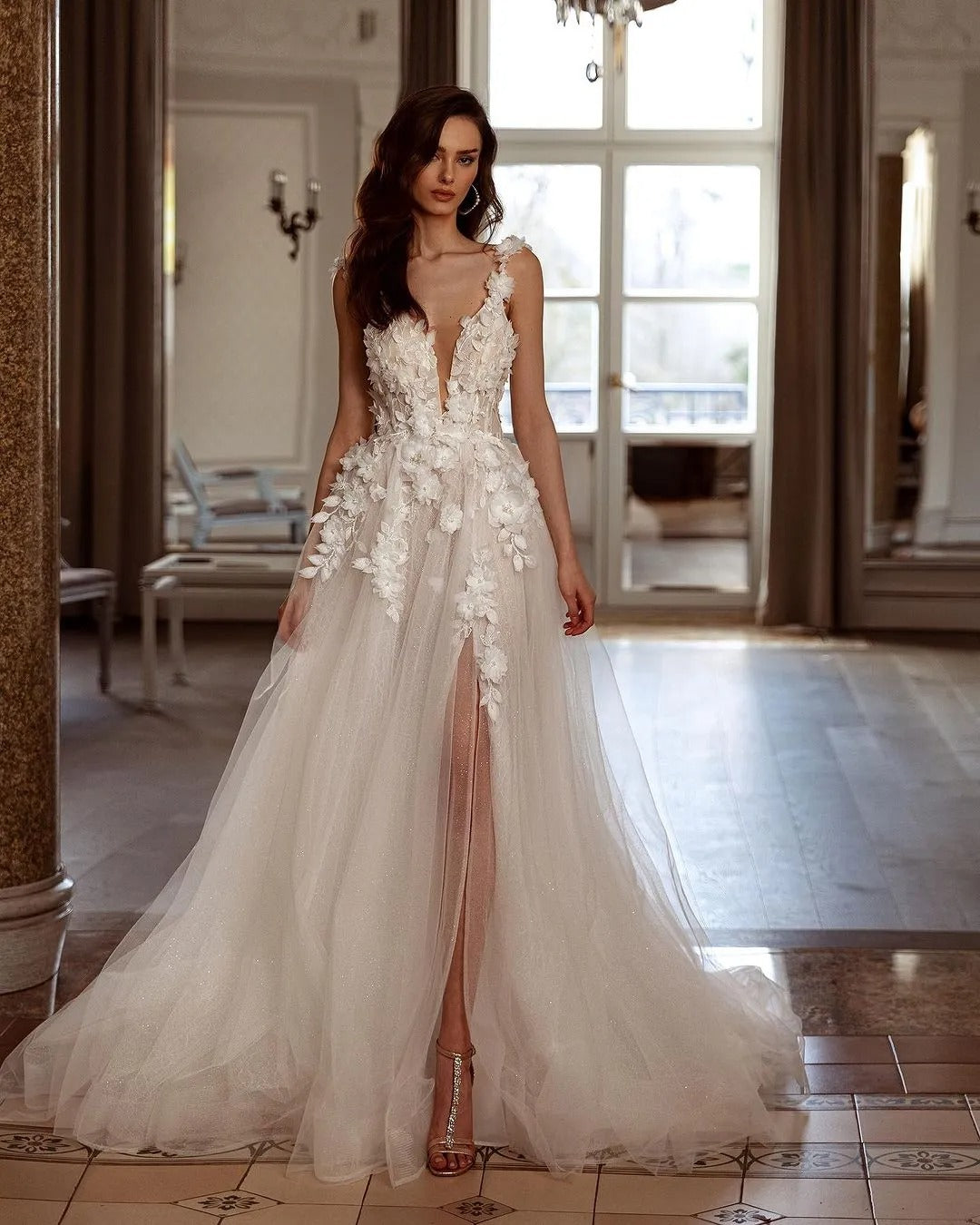 Sweetheart Lace Applique Wedding Dresses Romantic Off Shoulder Sleeveless High Split Fluffy Princess Style Mopping Bride Gowns