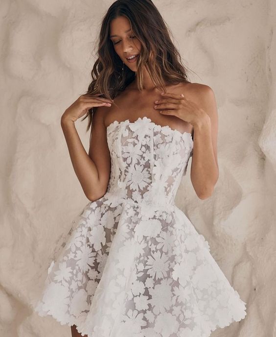 SOL 3D Floral Lace Appliques Strapless Wedding Dresses Elegant Backless Mini Above Knee Length Bridal Gowns Vestidos De Novia White