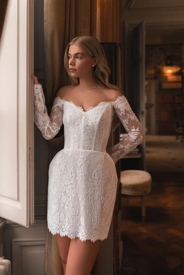 Lace Long Sleeve Wedding Dresses Off Shoulder Short Evening Dress Backless Princess Appliques Bride Gown