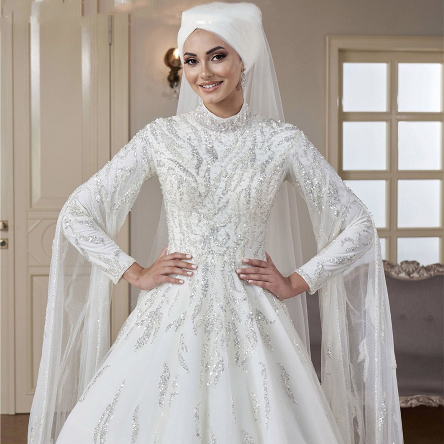 Luxury Beaded Long Sleeve Muslim Wedding Dresses High Neck Islamic Hijab Bridal Gown Arabic Dubai Kaftan Vestidos De Novi