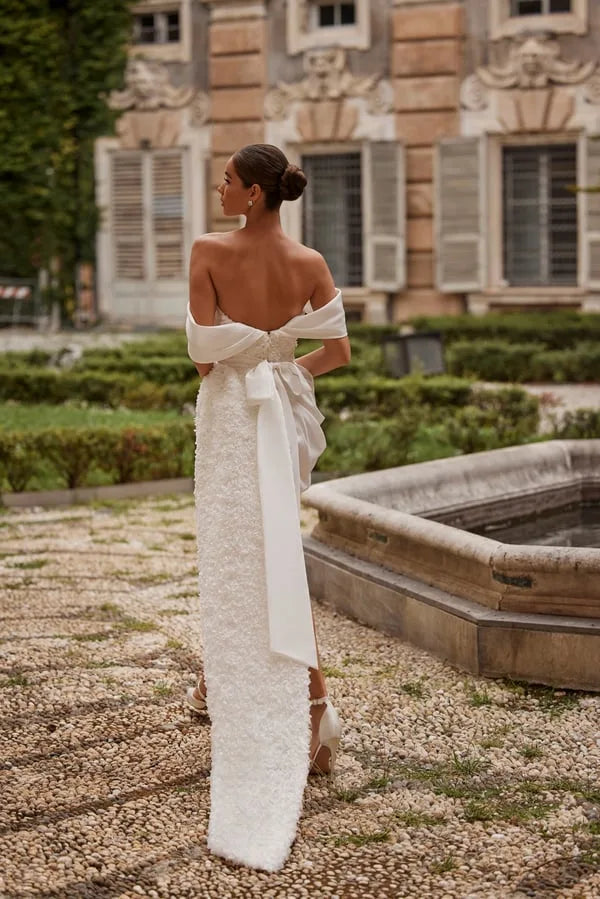 Chic Wedding Dress Strapless Off the Shoulder Lace and Pleat Sexy Backless