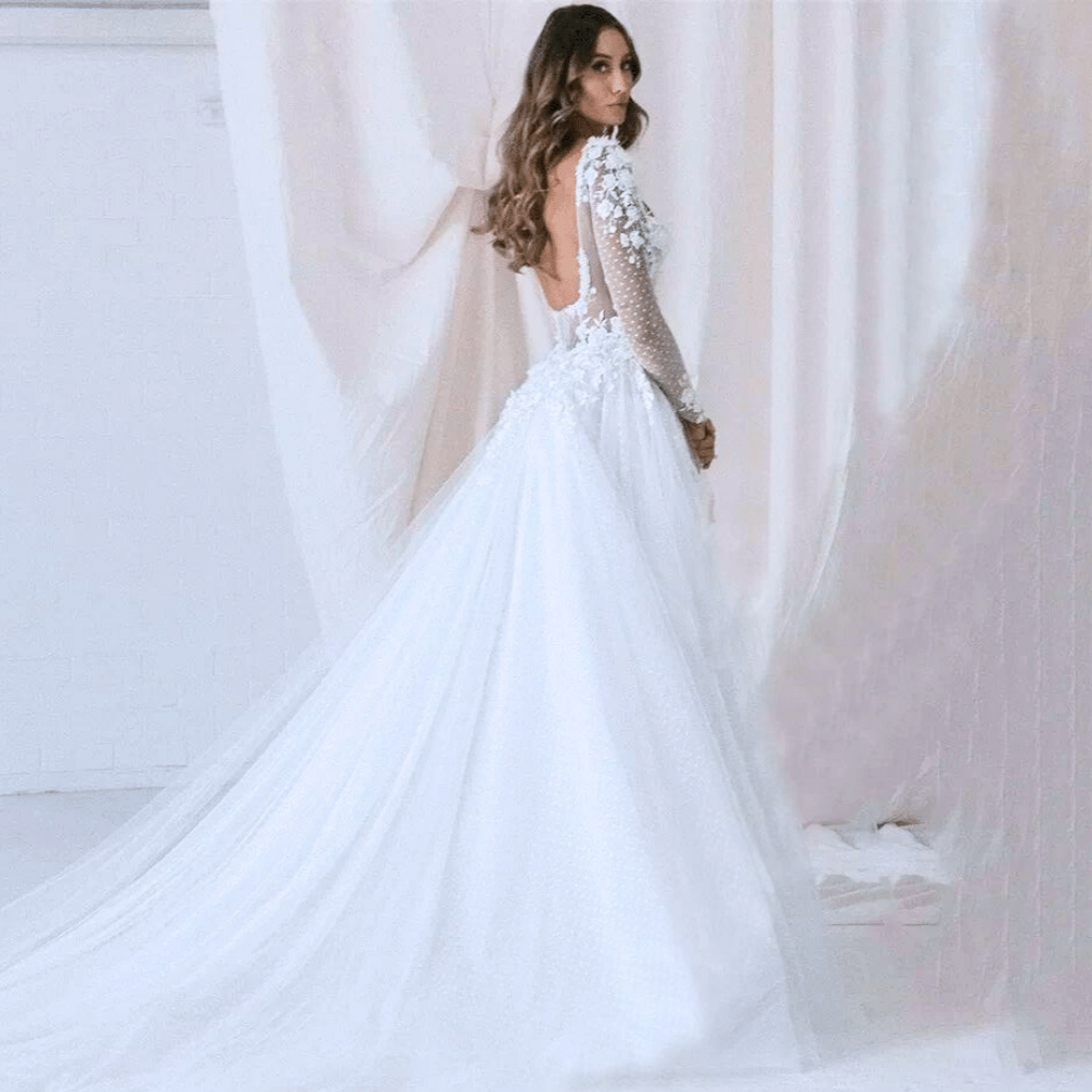 Sexy Mermaid Wedding Dresses Lace Flower Ball Gowns Long Sleeve Backless Buttons Sweetheart Court Train Formal Beach Party Gala