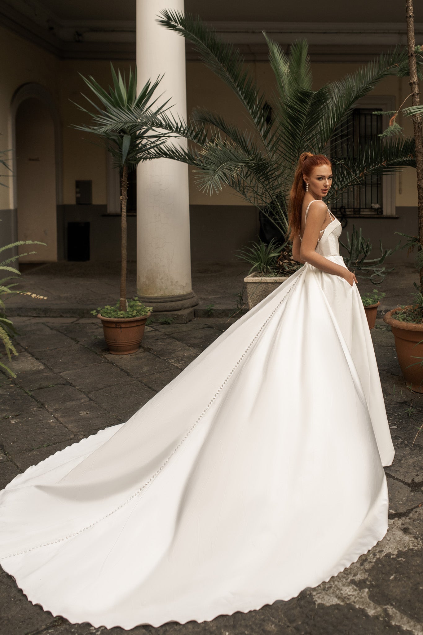 Chic Minimalist A-Line Wedding Dress with Sweetheart Neckline and Spaghetti Straps for a Sleek Bridal Look