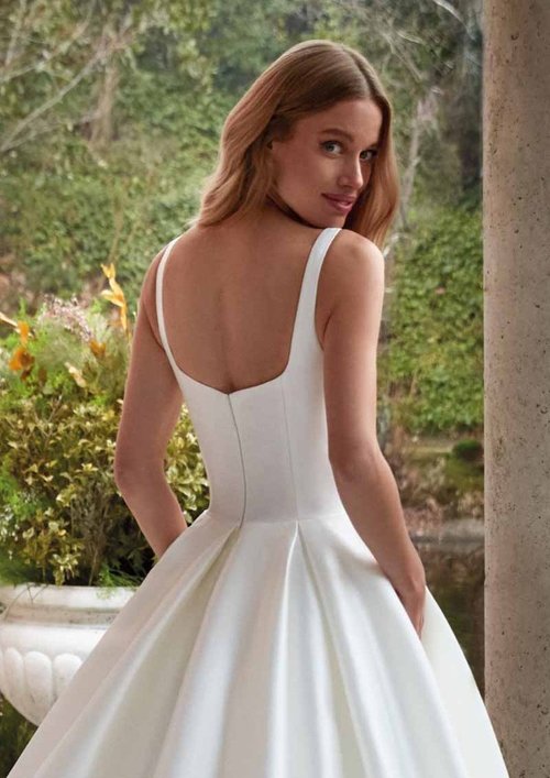 PERFECT Simple Square Collar A-Line Wedding Dresses Elegant Sleeveless Backless Bridal Gowns Satin Custom Made Robe De Mariée Champagne