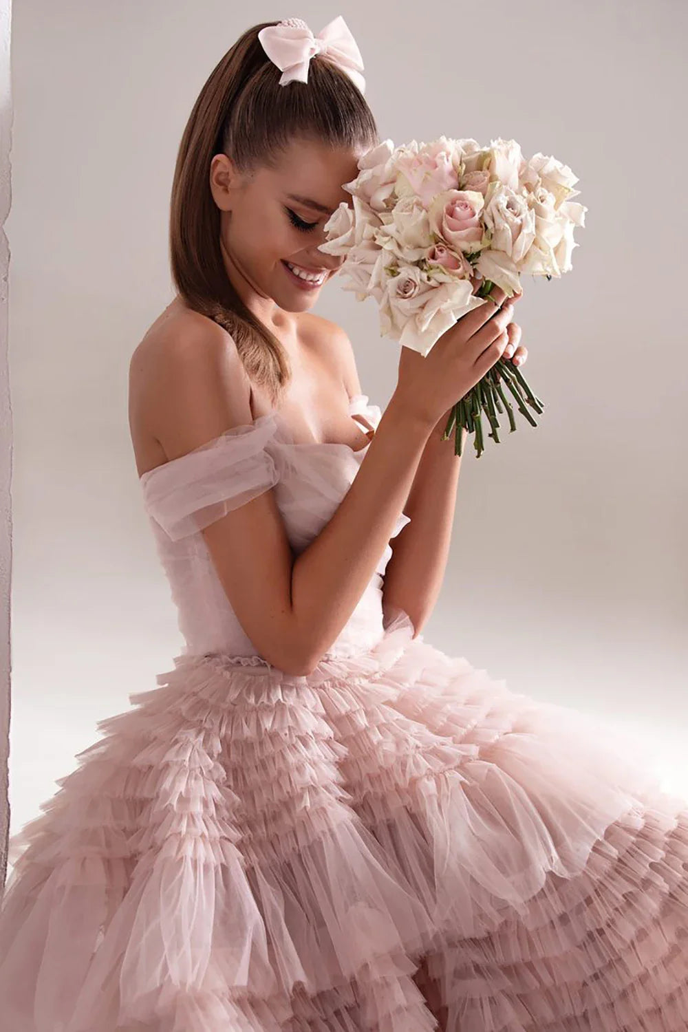 Light Pink Ball Gown Evening Dress Sweet Tulle Sweep Train Prom Dress Off Shoulder Party Dress فساتين مناسبة رسمية