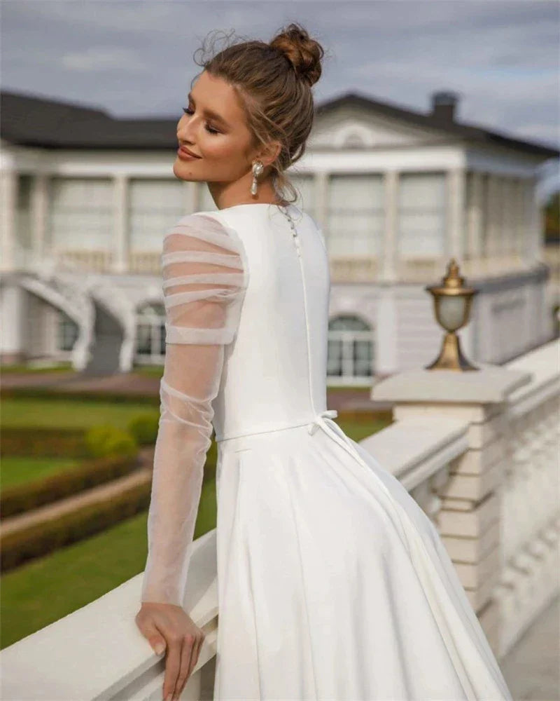 Beautiful Long sleeved Mermaid Vent Wedding Dresses Elegant Satin Sweetheart Neck Bridal Dress Sexy Split White Wedding Gowns