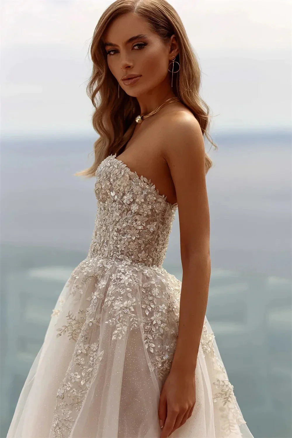 Elegant Wedding Dresses A-line Exquisite Lace Applique Off Shoulder Sleeveless Fluffy Princess Style Bridal Gown Custom Made