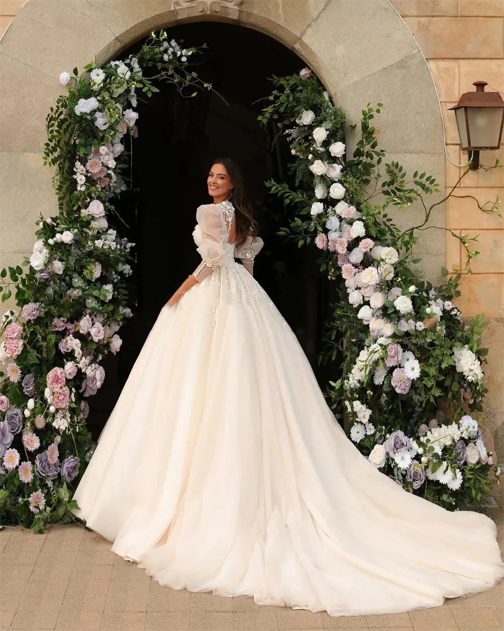 Sexy Beautiful Wedding Dresses Fascinating Exquisite Lace Applique Fluffy Long Sleeves Princess Style Mopping Bridal Gown