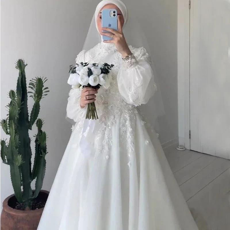 Muslim White Wedding Dresses for Hijab Bride Long Puff Sleeves A Line Appliques 3D Floral Tulle Bridal Gowns robe de mariée Ivory