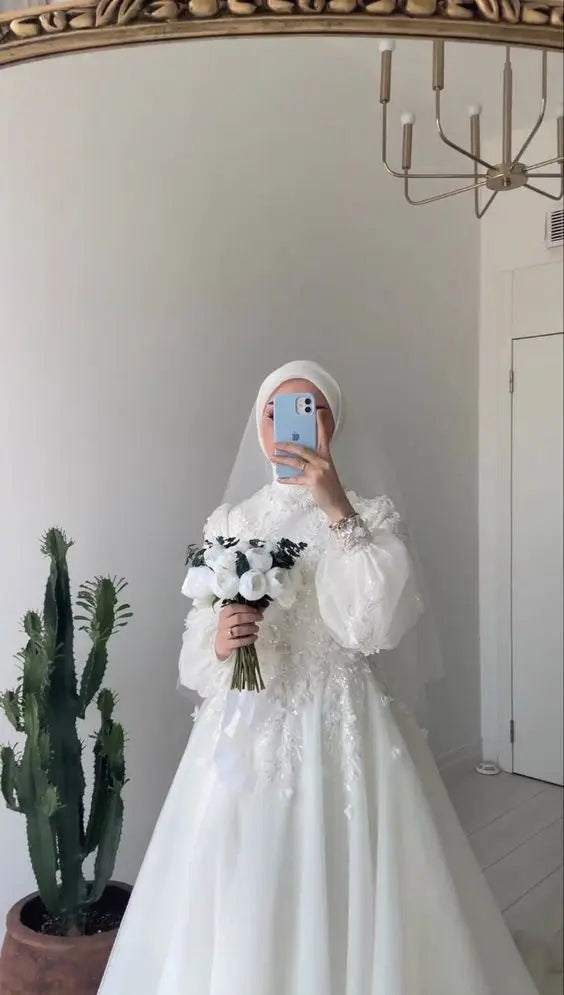 Muslim White Wedding Dresses for Hijab Bride Long Puff Sleeves A Line Appliques 3D Floral Tulle Bridal Gowns robe de mariée WHITE