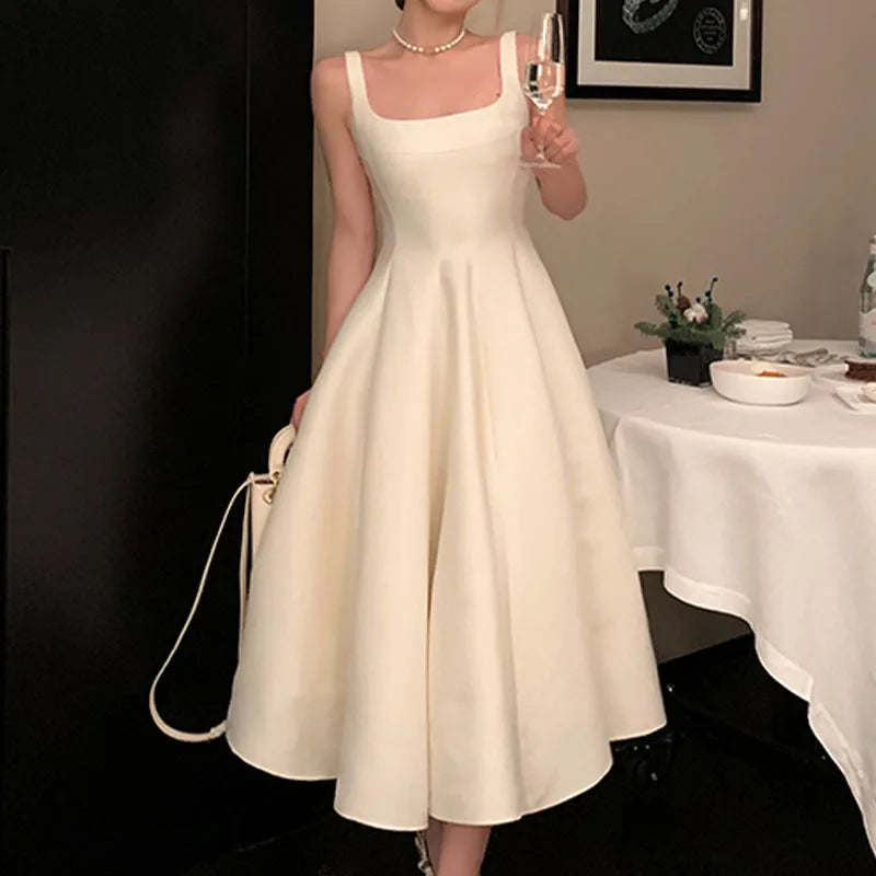 Newest A Line Wedding Dresses Sexy Fashion Square Collar Spaghetti Straps Eveing Dress Satin Simple Vestidos De Novia White