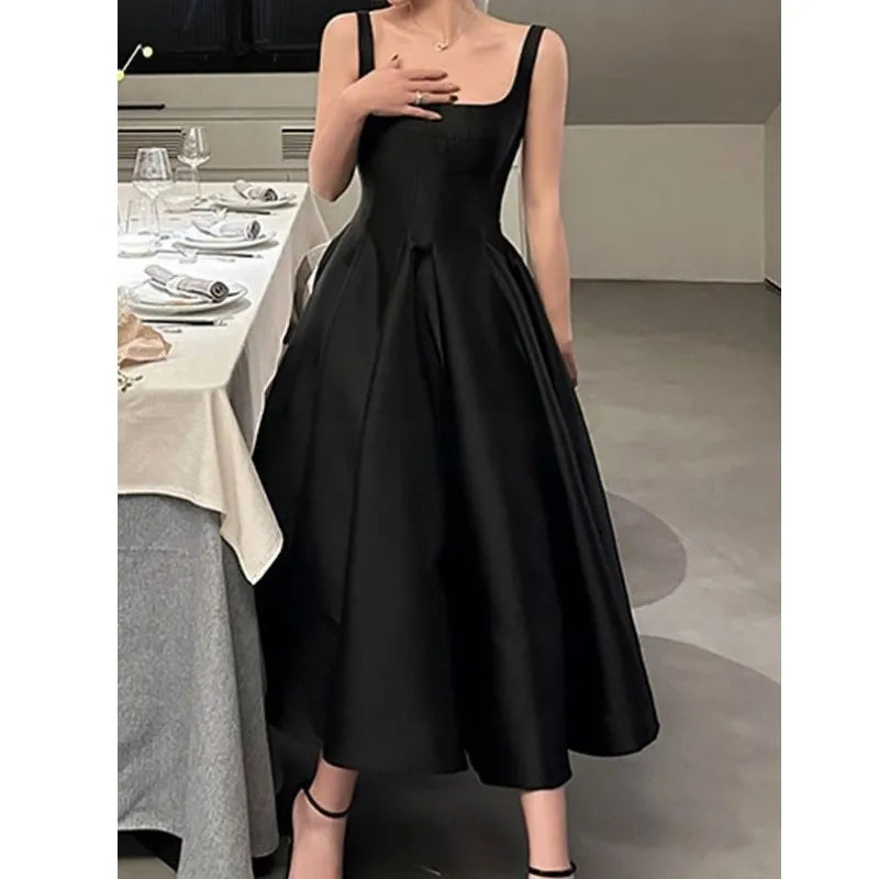 Newest A Line Wedding Dresses Sexy Fashion Square Collar Spaghetti Straps Eveing Dress Satin Simple Vestidos De Novia