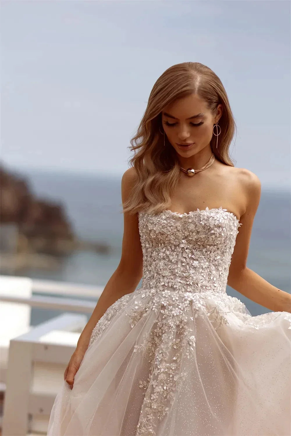 Elegant Wedding Dresses A-line Exquisite Lace Applique Off Shoulder Sleeveless Fluffy Princess Style Bridal Gown Custom Made