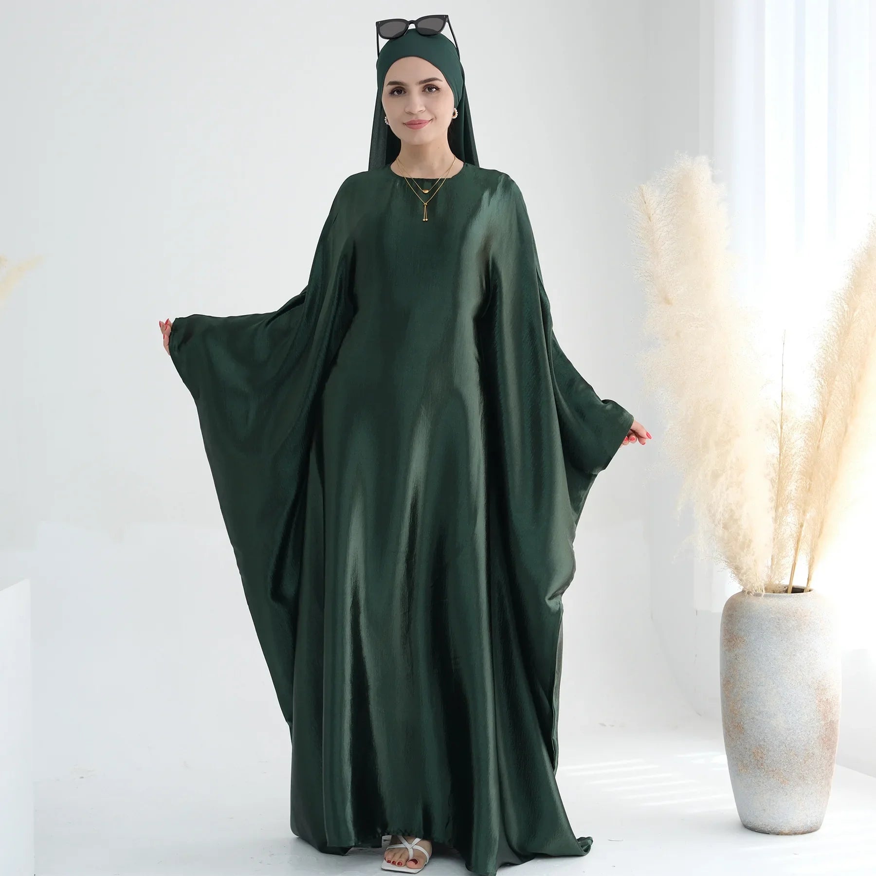 Kaftan Dubai Luxury Shiny Satin Evening Party Abaya Dress Muslim Women Islamic Clothing Caftan Turkish Ramadan Eid Moroccan D.Green and Scarf