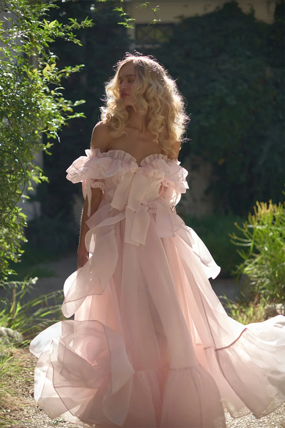 Baby Pink Off Shoulder Prom Dress Sweet Edge Curl Organza Vestidos De Noche Puffy Prom Dress Princess فساتين السهرة