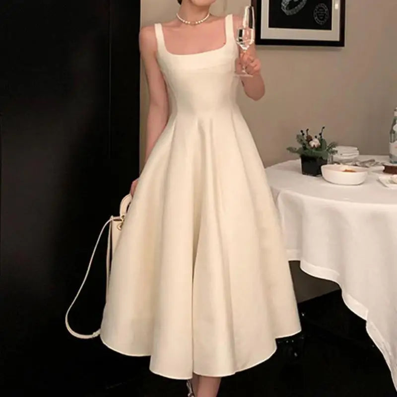 Newest A Line Wedding Dresses Sexy Fashion Square Collar Spaghetti Straps Eveing Dress Satin Simple Vestidos De Novia