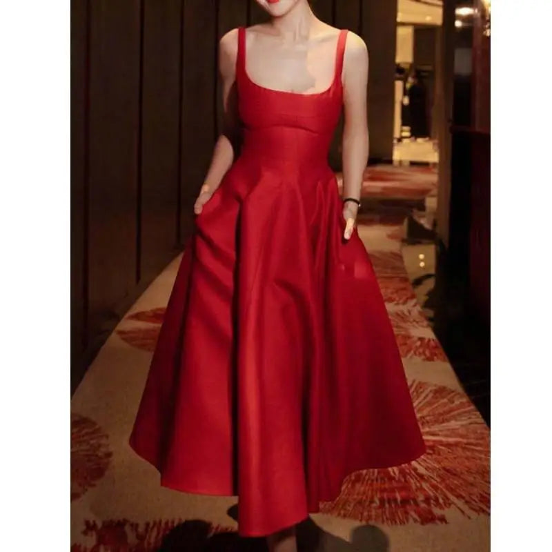 Newest A Line Wedding Dresses Sexy Fashion Square Collar Spaghetti Straps Eveing Dress Satin Simple Vestidos De Novia Red