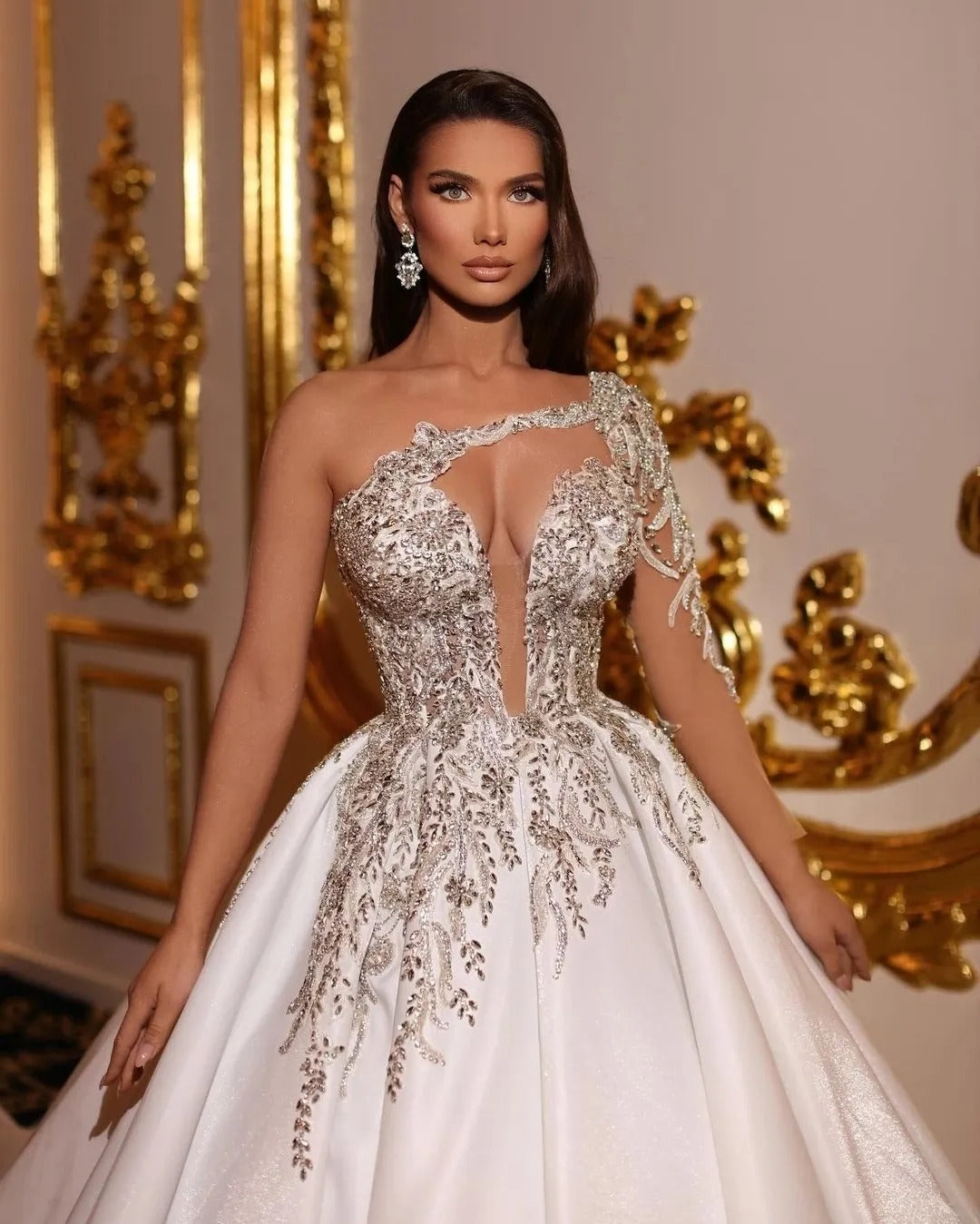 Exquisite Applique Wedding Dresses A Line Deep V Neck Ball Gowns Ruched Tulle Illusion Long Sleeve Formal Beach Party Vestidos