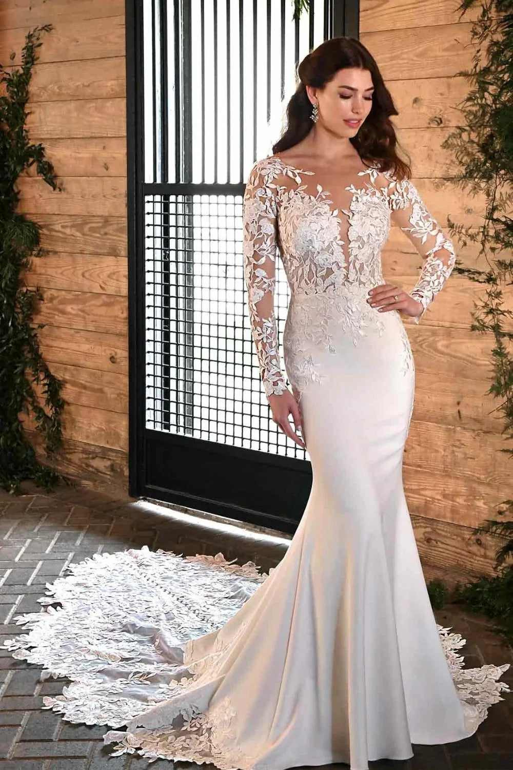 O-Neck Appliques Mermaid Wedding Dresses For Bridal Long Sleeves Soft Satin Lace Court Train Vestidos De Noiva Mariage