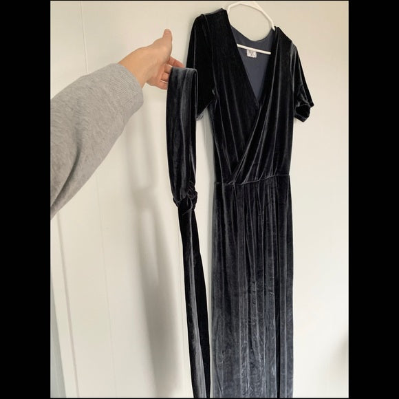 Gray Velvet Caftan Arabic Evening Dresses Short Sleeve Dubai Formal Party Gowns V Neck Side Split Prom Gowns