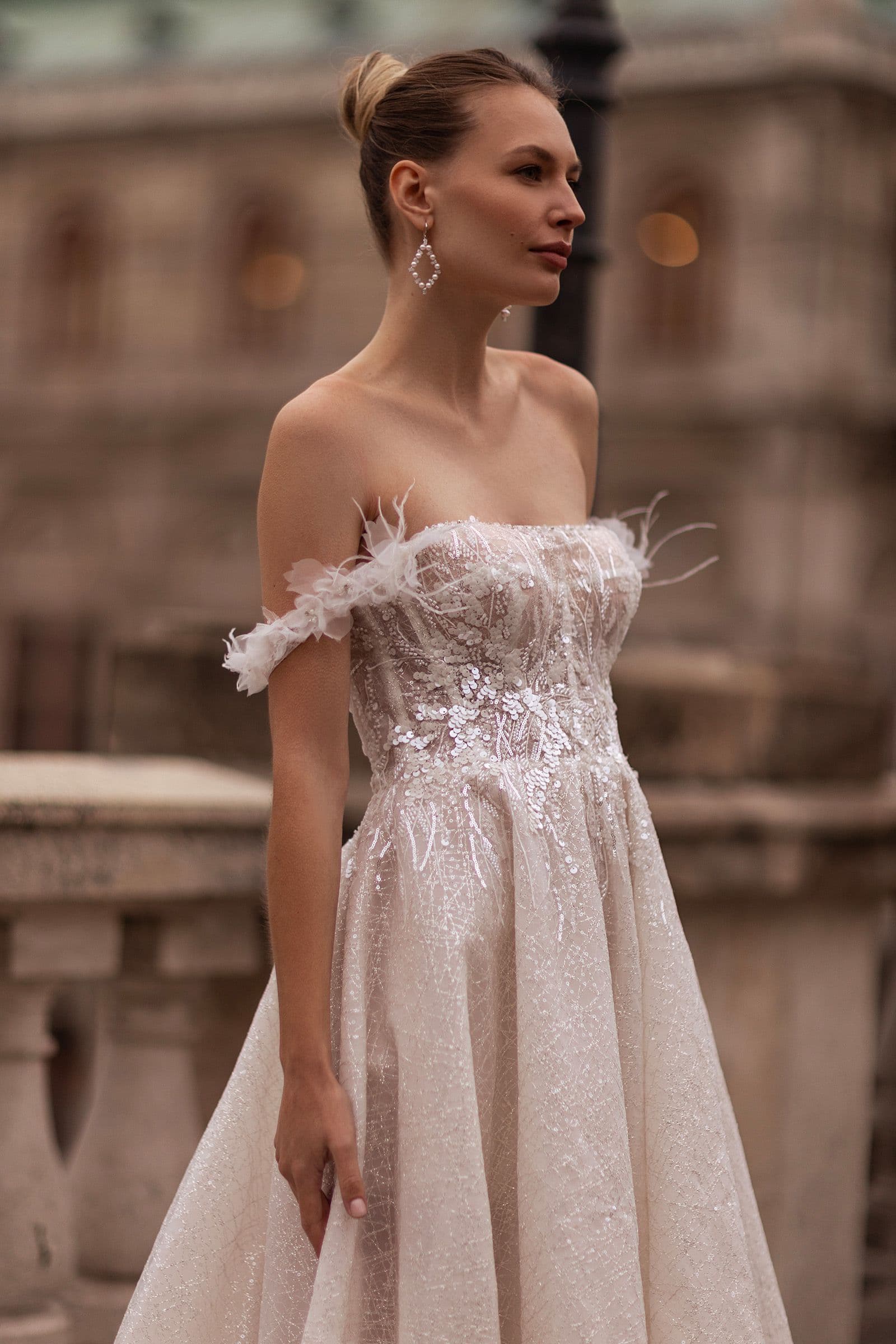 Off Shoulder Wedding Dress Elegant Sweetheart Zipper Ball Gown Lace Appliques Bridal Gown